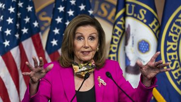 La presidenta de la C&aacute;mara de Representantes de Estados Unidos, Nancy Pelosi, durante una conferencia de prensa en el Capitolio en Washington. &nbsp;