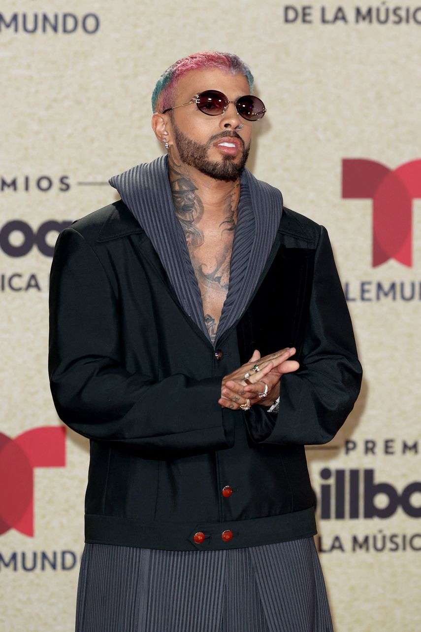 Rauw Alejandro asiste a los Premios Billboard de la Música Latina 2021 en Watsco Center el 23 de septiembre de 2021 en Coral Gables, Florida.