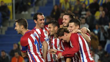 Los jugadores del Atlético de Madrid celebran el segundo gol ante la UD Las Palmas