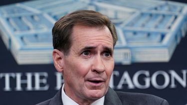 El vocero del Pentágono, John Kirby, habla en conferencia de prensa en el Pentágono, Washington.