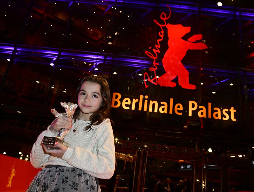 Niña española Sofía Otero gana el Oso de Plata en la Berlinale por la película 20.000 especies de abejas, de la directora Estibaliz Urresola.