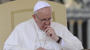 Tenemos que ser muy fuertes. Con los chicos no se juega, exclamó el papa. (Foto: EFE)
