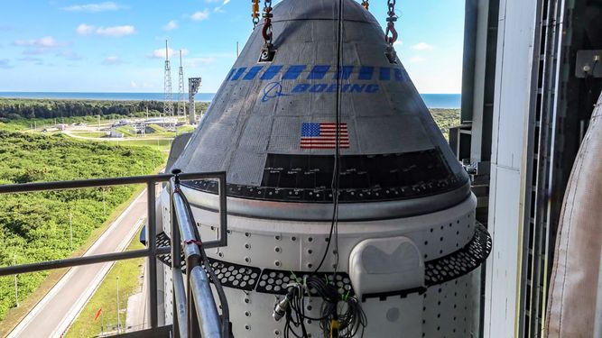 Imagen de la nave de Boeing en la rampa de despegue en Cabo Cañaveral, Florida.