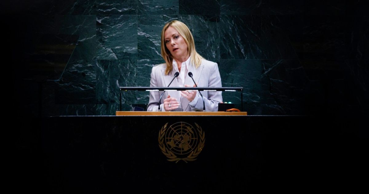 Meloni: La ciudadanía italiana “se debe merecer, es un regalo”