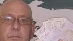 Agust&iacute;n Figueroa Galindo, l&iacute;der del Movimiento por la Libertad de Cuba coronel Vicente M&eacute;ndez, ha sido multado por el r&eacute;gimen comunista de Cuba por protestar por sus derechos.&nbsp;