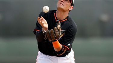 Miguel Rojas fue enviado a las menores junto a un grupo de peloteros de los Marlins. (ARCHIVO)