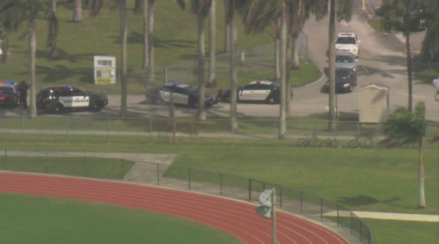 La Policía de Davie encontró que la amenaza no era creíble y permitió a los estudiantes regresar a clase.