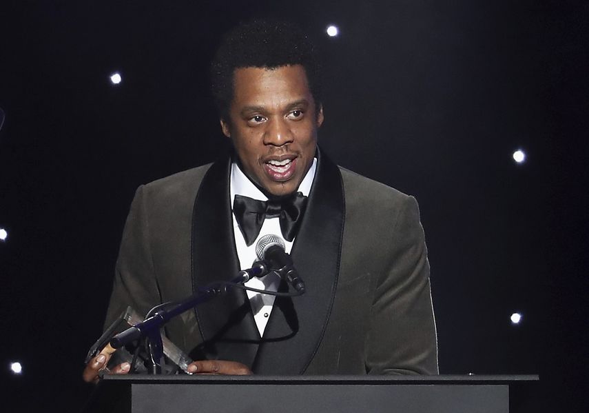 Jay-Z habla en la gala previa a la entrega de los premios Grammy 2018 en el Hotel Sheraton Times Square en Nueva York.