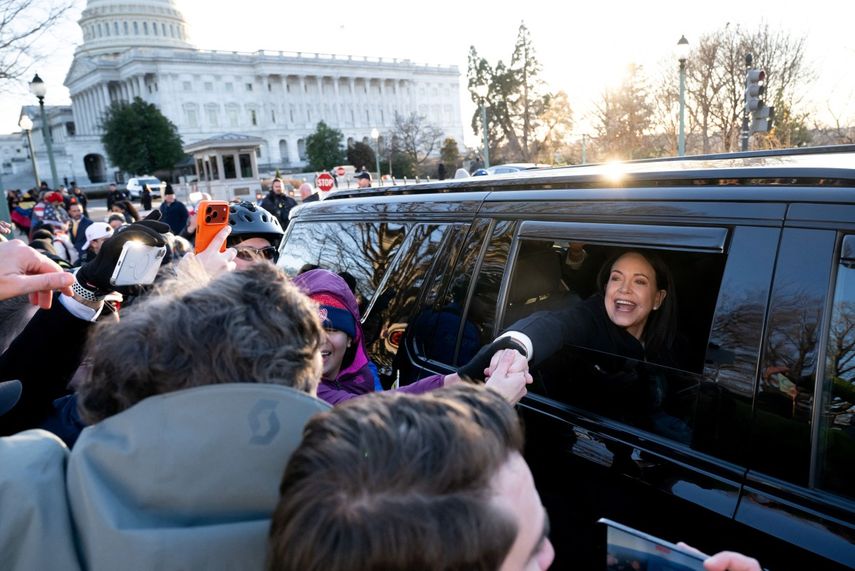 La líder política y Premio Nobel de la Paz, María Corina Machado a las afueras de la Casa Blanca, Washington DC.&nbsp;