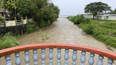 Isla estadounidense de Guam se prepara para impacto del tifón Mawar