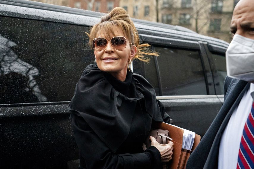 La exgobernadora de Alaska, Sarah Palin, llega a la corte federal de Nueva York. &nbsp;