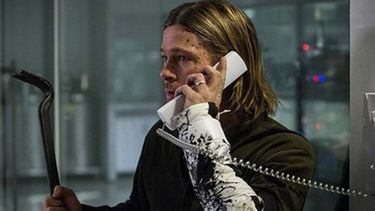 David Fincher fue el que se puso a los mandos de la producción, aceptando trabajar con un prespuesto menor a los 200 millones de dólares con los que contó Marc Frost en Guerra Mundial Z.