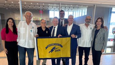 Visita de Paul Renner al Museo de la Brigada 2506.&nbsp;