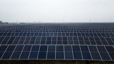Paneles solares que forman parte del proyecto ENGIE Sun Valley Solar en el condado de Hill, Texas.