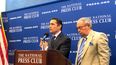 Carlos Vecchio (izq.), embajador de Venezuela en los Estados Unidos.&nbsp;