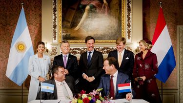 El presidente de Argentina, Mauricio&nbsp;Macri, y el primer ministro holandés, Mark Rutte.&nbsp;