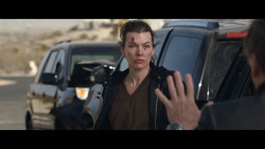 Milla Jovovich da vida a una madre desesperada en busca de su hija en el drama de acción&nbsp;Protector.