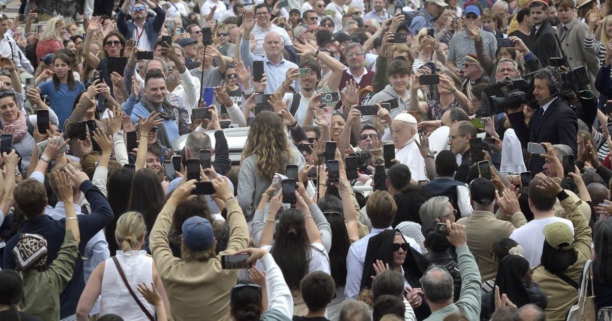 El medio oficial del Vaticano relata las últimas horas del papa Francisco