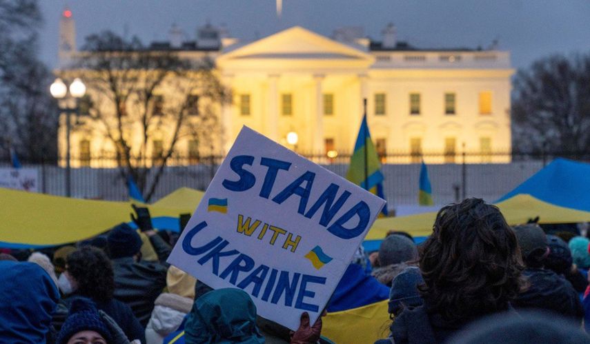 Miles piden a la Casa Blanca parar a Putin, en Washington DC:
