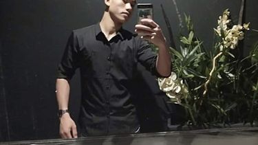 Selfie sin fecha proporcionada por la familia de Nguyen D&igrave;nh Luong, de 20 a&ntilde;os.&nbsp;