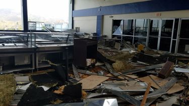 Los huracanes Irma y María azotaron a Puerto Rico dejando destrucción a su paso. Así quedó la Academia de Policía en Gurabo, Puerto Rico.