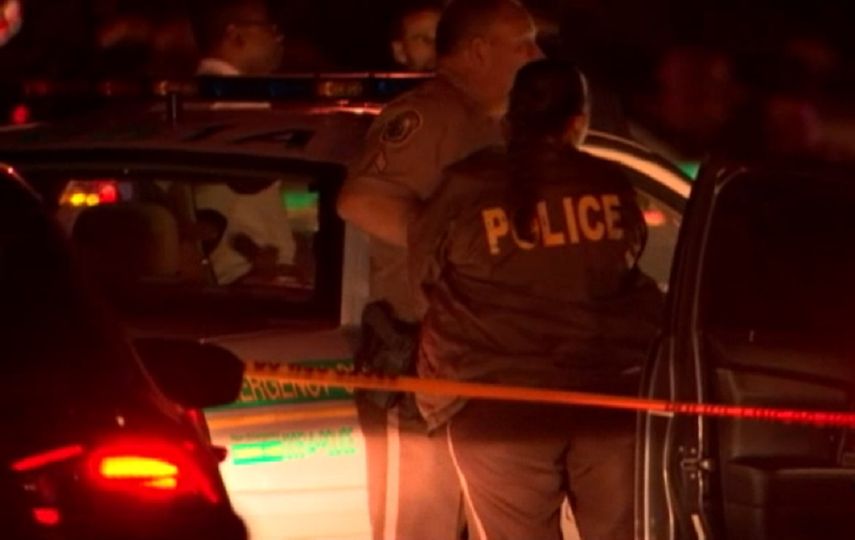 El chico recibió varios disparos y fue trasladado de urgencia al Ryder Trauma Center, en el Jackson Memorial Hospital.