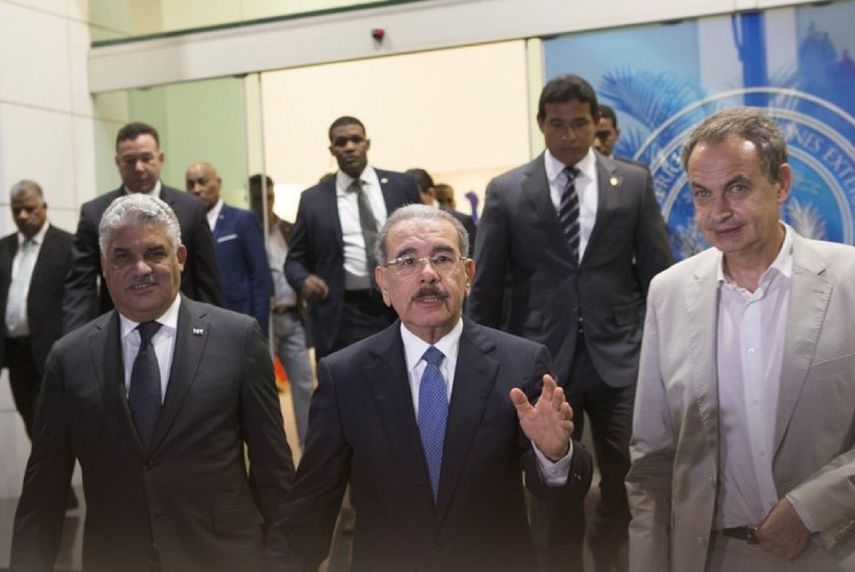 A iniciativa del expresidente del Ejecutivo español José Luis  Rodríguez Zapatero y del Gobierno dominicano que invitaron el martes a un diálogo, ambas partes se volvieron a citar en la sede de la Cancillería.