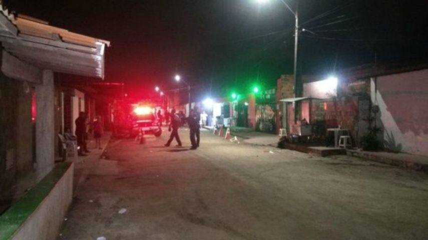 Efectivos policiales asistieron hasta la discoteca en la que ocurrió la masacre