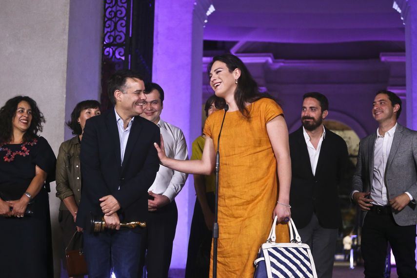 Vega se refirió al mensaje del film y abordó la actualidad nacional, puesto que tras ganar Una mujer Fantástica el premio a Mejor Película Extranjera se reabrió en Chile el debate sobre el proyecto de Identidad de Género que no se ha aprobado en el Congreso.&nbsp;