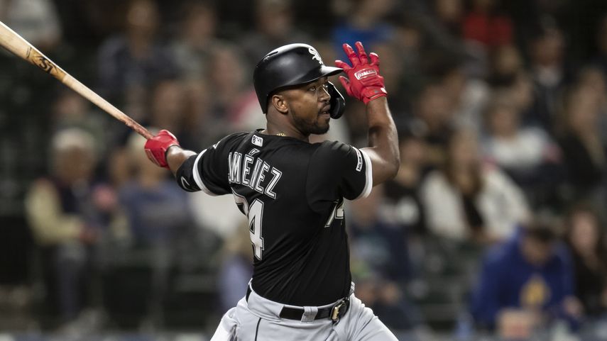 El patrullero, novato a servicio de los Medias Blancas de Chicago, tuvo una línea ofensiva de .435/.500/.870 con tres jonrones y 11 empujadas en seis compromisos. Guarismos que le sirvieron para recibir el reconocimiento.