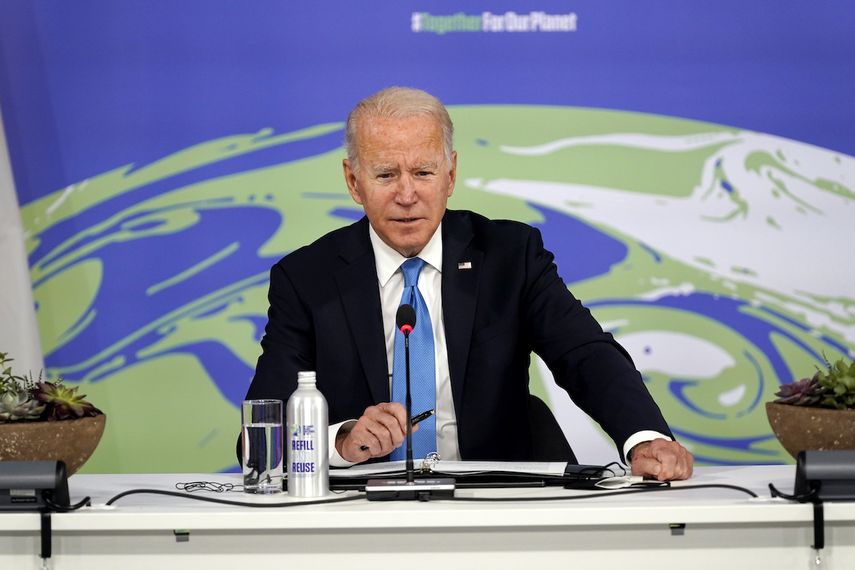 El presidente estadounidense Joe Biden habla en una reunión en la cumbre climática COP26 de la ONU, martes 2 de noviembre de 2021, en Glasgow, Escocia.&nbsp;