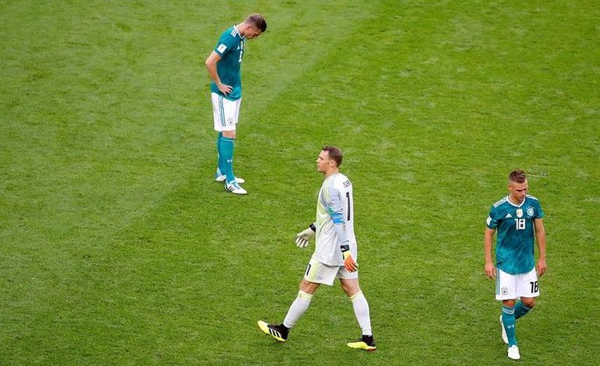 Los teutones sufrieron en el terreno y ahora padecen en las redes sociales.