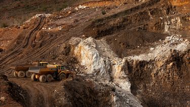 Diario las Américas | unsplash - Minería imagen referencial