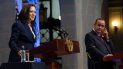 El presidente guatemalteco Alejandro Giammattei, a la derecha, escucha a la vicepresidenta Kamala Harris durante una conferencia de prensa en el Palacio Nacional en la Ciudad de Guatemala. El presidente guatemalteco Alejandro Giammattei, a la derecha, escucha a la vicepresidenta Kamala Harris durante una conferencia de prensa en el Palacio Nacional en la Ciudad de Guatemala.