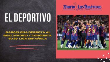 Jugadores del Barcelona celebran el triunfo ante el Real Madrid