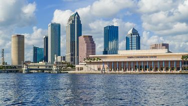 Vista parcial del centro de Tampa, en Florida.