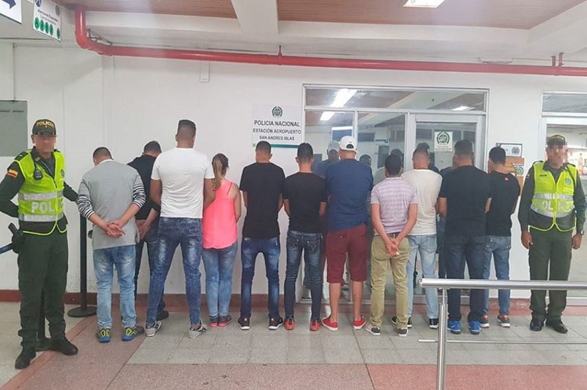 Los 11 cubanos capturados fueron puestos a disposición de la Fiscalía General de Colombia en la isla de San Andrés.