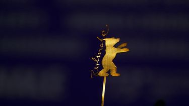 El logo de la Berlinale se ve durante una rueda de prensa de la película Mal Viver presentada en competición el 22 de febrero de 2023.
