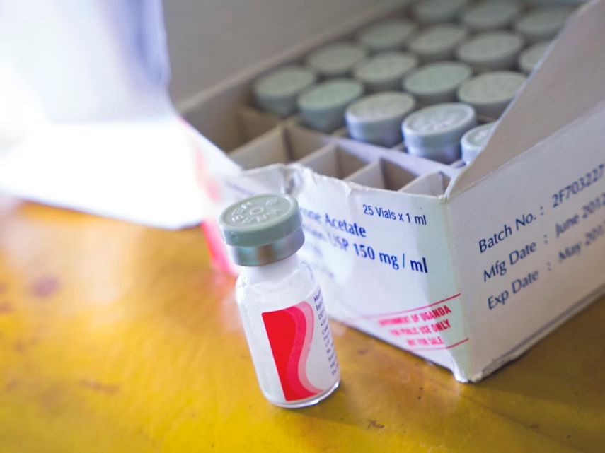 La inyección anticonceptiva Depo-Provera.
