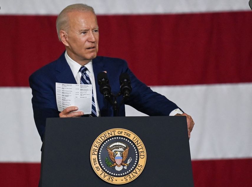 El presidente Joe Biden habla en la Base Langley-Eustis, en Hampton, Virginia. &nbsp; &nbsp;