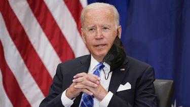El presidente de Estados Unidos, Joe Biden, en una reunión con el primer ministro de Australia, Scott Morrison en el Hotel Intercontinental Barclay, durante la Asamblea General de Naciones Unidas, el martes 21 de septiembre de 2021 en Nueva York. (AP Foto/Evan Vucci)