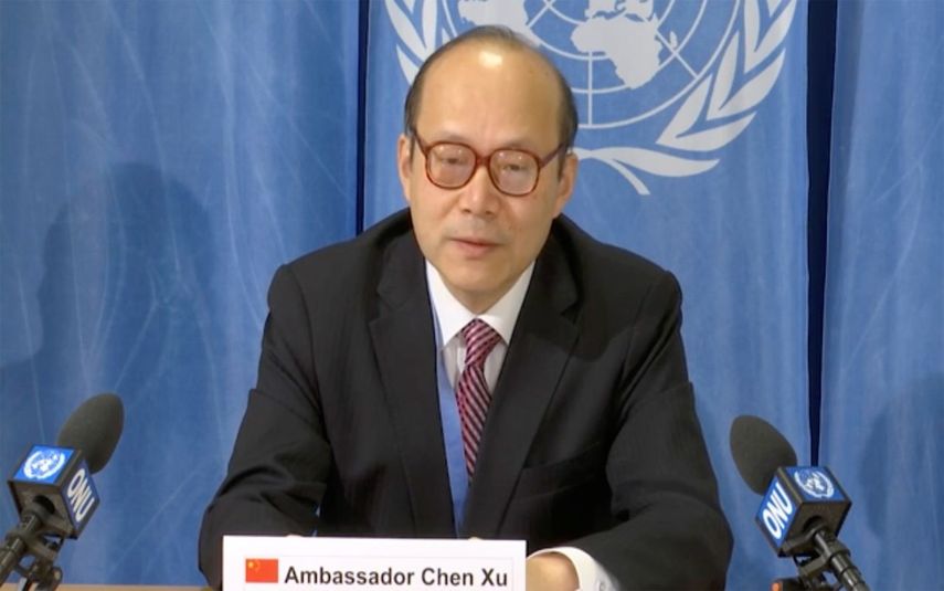 El embajador de China en las entidades de la ONU en Ginebra Chen Xu habla en Ginebra.