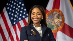 La representante federal demócrata por Florida Sheila Cherfilus-McCormick es acusada de fraude. La representante federal demócrata por Florida Sheila Cherfilus-McCormick es acusada de fraude.