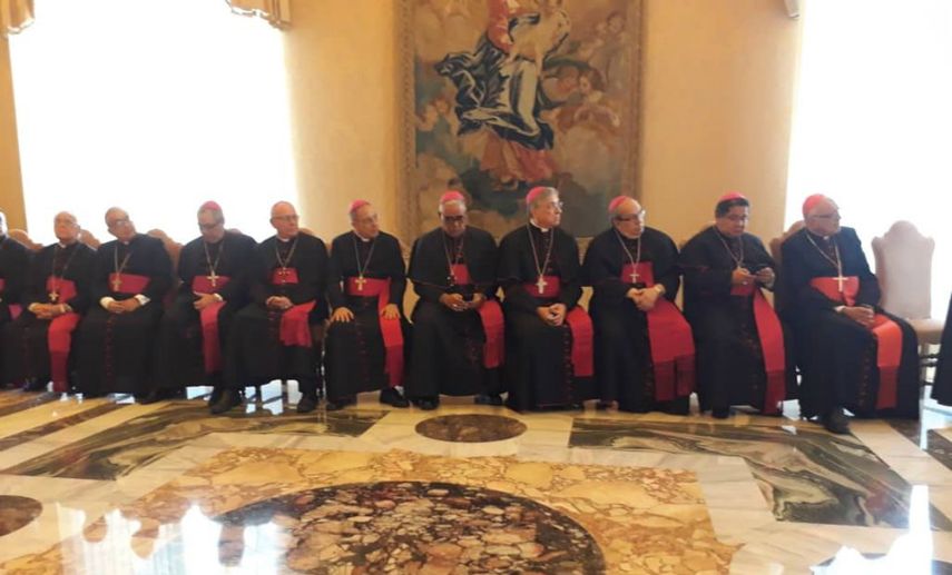 La audiencia privada con el pontífice se prolongó durante más de dos horas y se enmarca en la visita Ad Limina Apostolorum (la que realizan las conferencias episcopales cada cinco años al Vaticano) que llevan a cabo los obispos venezolanos, en Roma desde el 6 de septiembre.