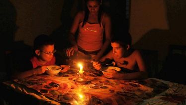 Hasta agosto podrían seguir los apagones en Cuba