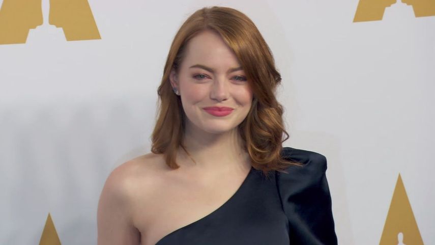 Nacida en Scottsdale (Arizona), su primera gran oportunidad ante las cámaras le llegó con la desvergonzada comedia generacional Superbad (2007).