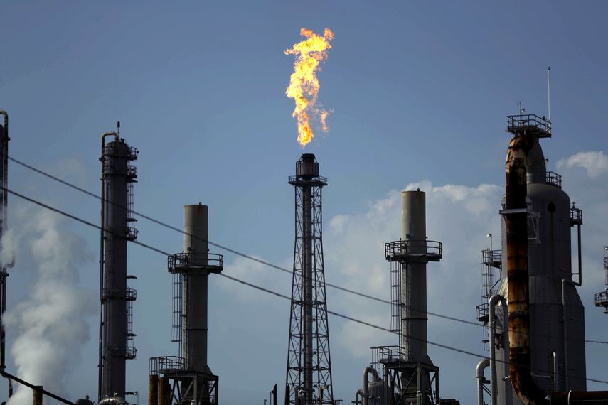 Refinería de petróleo en Estados Unidos.