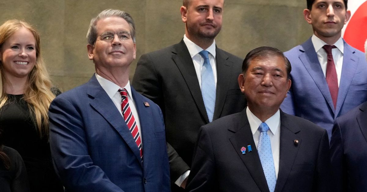 Secretario del Tesoro de EEUU dice que es posible acuerdo comercial con Japón