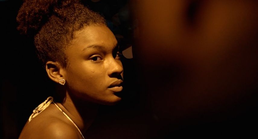 Pacificado, una cinta dirigida por el estadounidense Paxton Winters ambientada en las favelas de R&iacute;o, ha sido tambi&eacute;n premiada con la Concha de Plata a mejor actor, en reconocimiento del trabajo de Bukassa Kabengele, y con el Premio del Jurado a mejor fotograf&iacute;a.