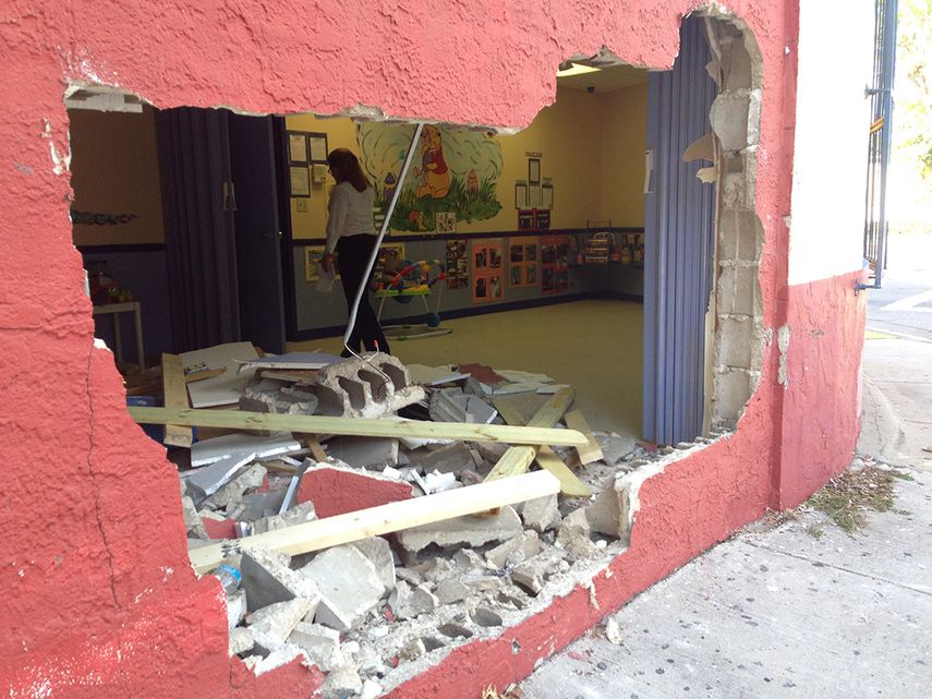 La hora en la que se produjo el incidente favoreció a que el aula donde se efectuó el impacto estuviera vacía. (J. PERNALETE)